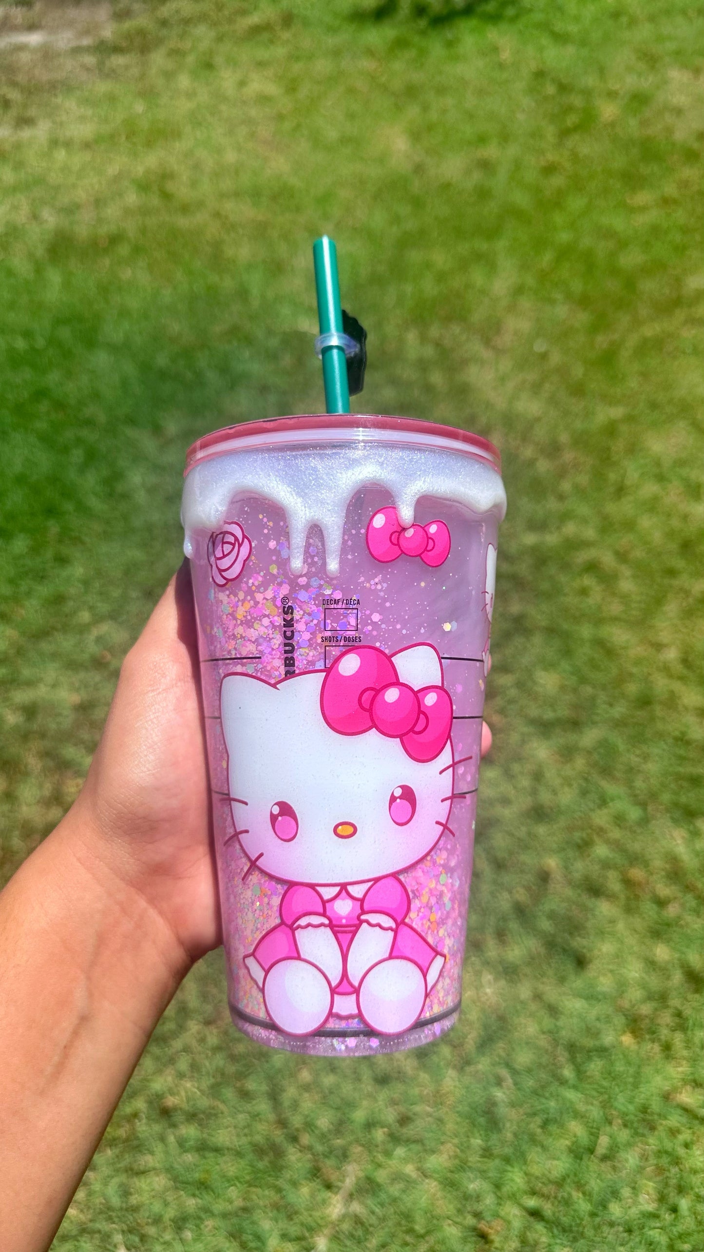 Snowglobe Cup Kitty Rosita 🩷